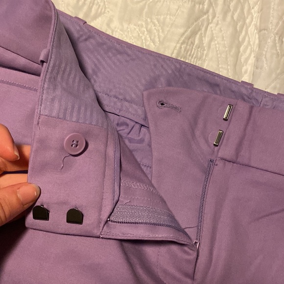 Love these cropped ankle pants 🌸 bundle and save - Picture 5 of 6